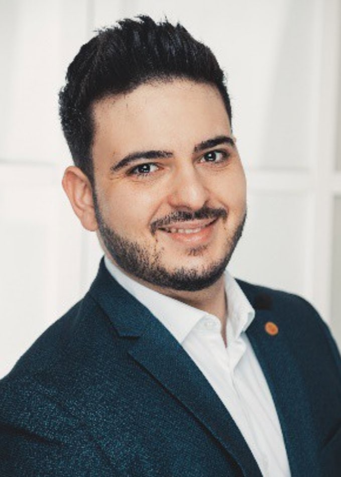 Dimos Ioannou, Zahnarztpraxis Dr. Ruscher in Rodgau